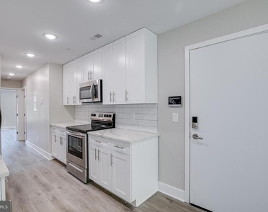 2015 N College Avenue - Photo Thumbnail 19