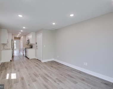 2015 N College Avenue - Photo Thumbnail 14