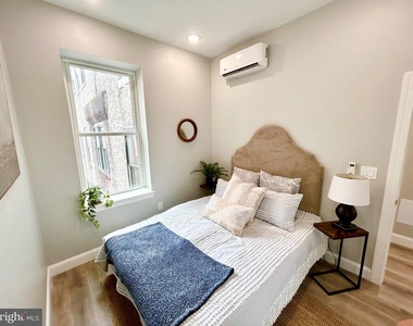 1233 N 6th Street - Photo Thumbnail 3