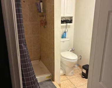 946 Faunce Street - Photo Thumbnail 7