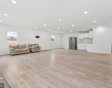 819 11th Avenue - Photo Thumbnail 1
