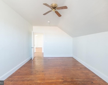 401 W Washington Street - Photo Thumbnail 13