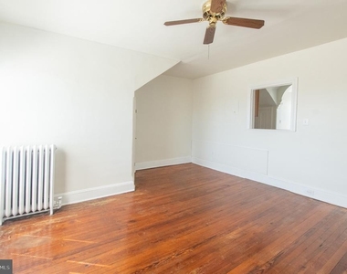 401 W Washington Street - Photo Thumbnail 7