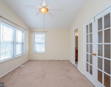 6202 Cedar Court - Photo Thumbnail 14