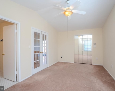 6202 Cedar Court - Photo Thumbnail 15