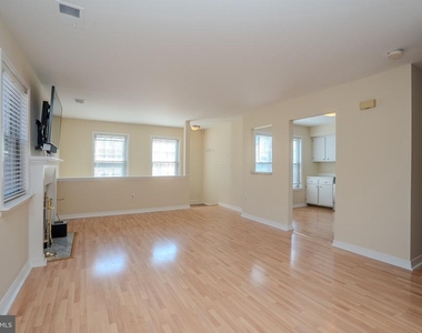 6202 Cedar Court - Photo Thumbnail 3