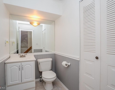 6202 Cedar Court - Photo Thumbnail 11