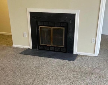 20253 Shipley Terrace - Photo Thumbnail 4