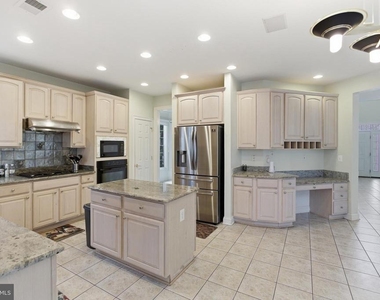 2928 Marlow Farm Terrace - Photo Thumbnail 10