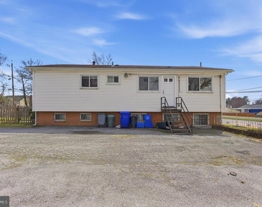 11100 Markwood Drive - Photo Thumbnail 16