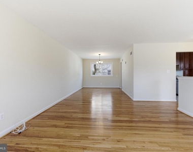 11100 Markwood Drive - Photo Thumbnail 2