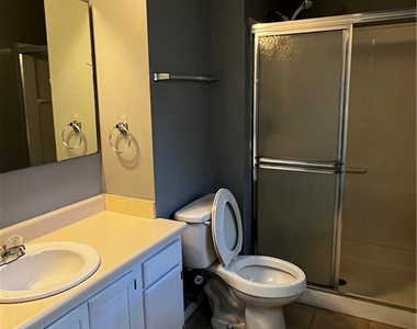 735 Prestige Boulevard - Photo Thumbnail 9