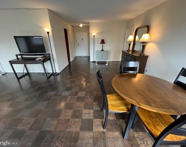 11801 Rockville Pik - Photo Thumbnail 7