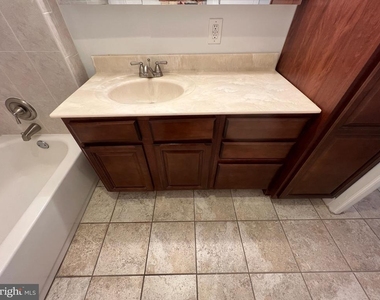 11801 Rockville Pik - Photo Thumbnail 19