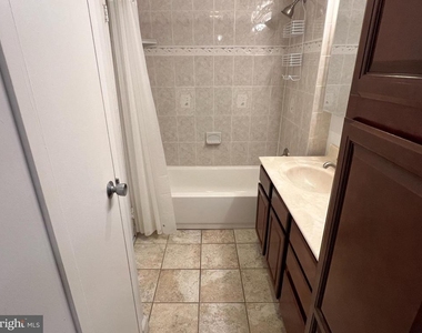 11801 Rockville Pik - Photo Thumbnail 18