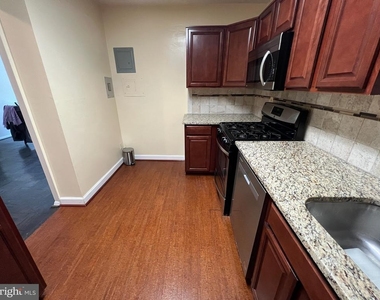 11801 Rockville Pik - Photo Thumbnail 4