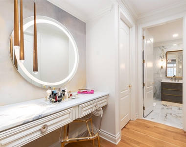 16646 Brooklane Boulevard - Photo Thumbnail 17