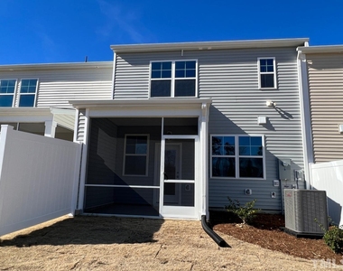 2143 Caen Street - Photo Thumbnail 9