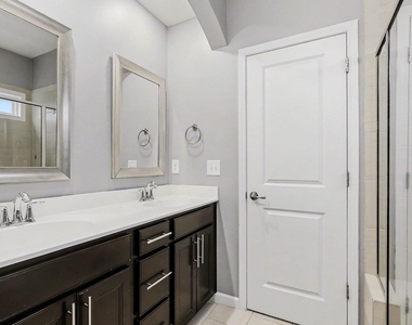 512 Austin View Boulevard - Photo Thumbnail 15
