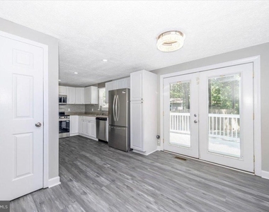12284 Bandera Lane - Photo Thumbnail 8