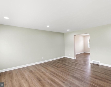 8130 Kirkwall Court - Photo Thumbnail 4