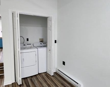 3502 E Lombard Street - Photo Thumbnail 8