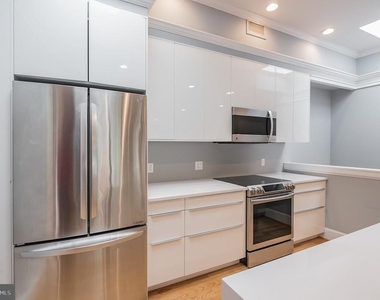 1351 Wisconsin Avenue Nw - Photo Thumbnail 4