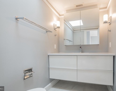 1351 Wisconsin Avenue Nw - Photo Thumbnail 12