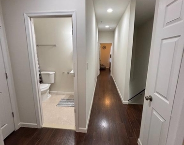6005 Eads Street Ne - Photo Thumbnail 19