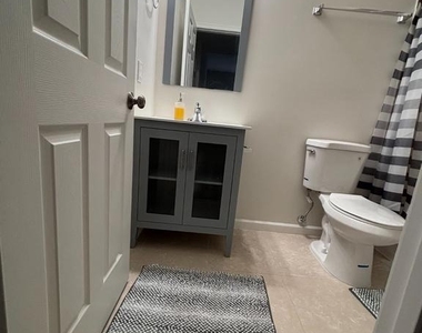 6005 Eads Street Ne - Photo Thumbnail 14