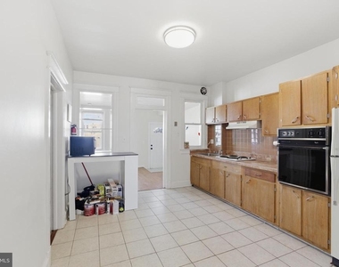 6 Barney Circle Se - Photo Thumbnail 3