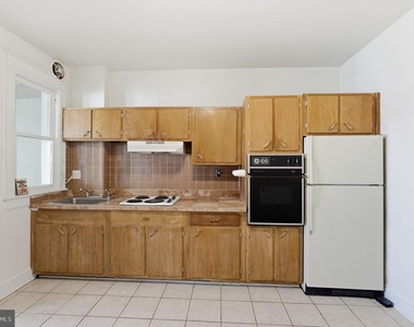 6 Barney Circle Se - Photo Thumbnail 4