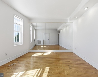6 Barney Circle Se - Photo Thumbnail 1