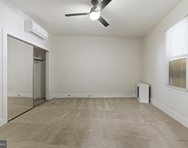 6 Barney Circle Se - Photo Thumbnail 12