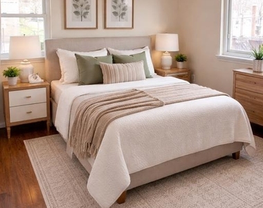 126 Webster Street Ne - Photo Thumbnail 3