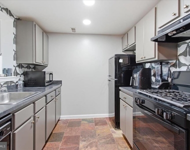 2609 Douglass Road Se - Photo Thumbnail 3