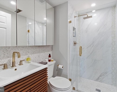 2609 Douglass Road Se - Photo Thumbnail 6