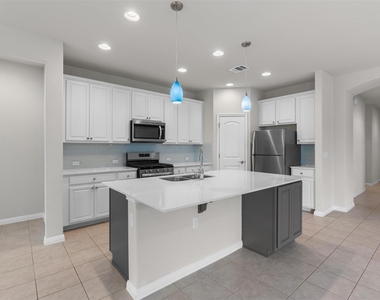 108 Calhoun Ln - Photo Thumbnail 10