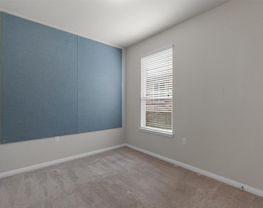 108 Calhoun Ln - Photo Thumbnail 24