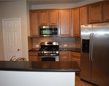 1310 W Parmer Ln - Photo Thumbnail 2