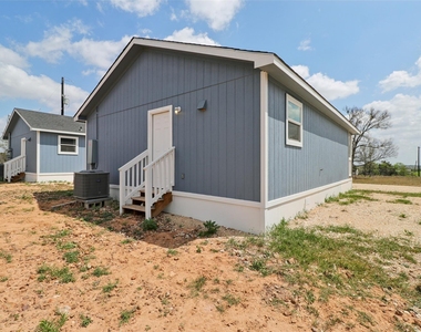 1087 Schubert Ln - Photo Thumbnail 15