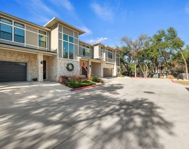 4323 Spicewood Springs Rd - Photo Thumbnail 30