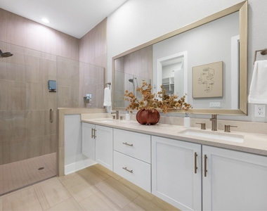 4323 Spicewood Springs Rd - Photo Thumbnail 19