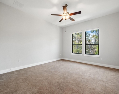 4323 Spicewood Springs Rd - Photo Thumbnail 26