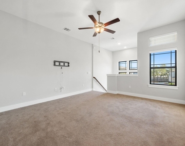 4323 Spicewood Springs Rd - Photo Thumbnail 22