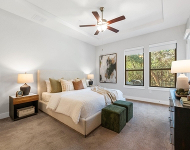 4323 Spicewood Springs Rd - Photo Thumbnail 14
