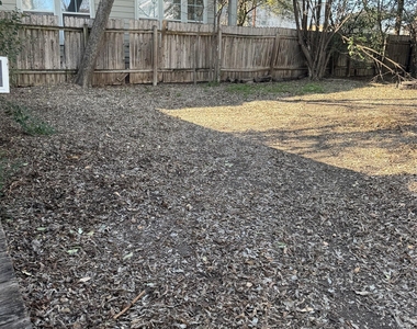 704 Franklin Blvd - Photo Thumbnail 13