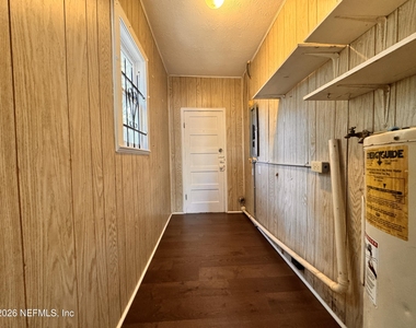 3728 Silver Street - Photo Thumbnail 9