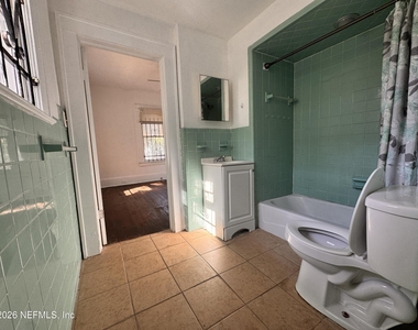 3728 Silver Street - Photo Thumbnail 6