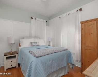 251 Charlotte Street - Photo Thumbnail 3
